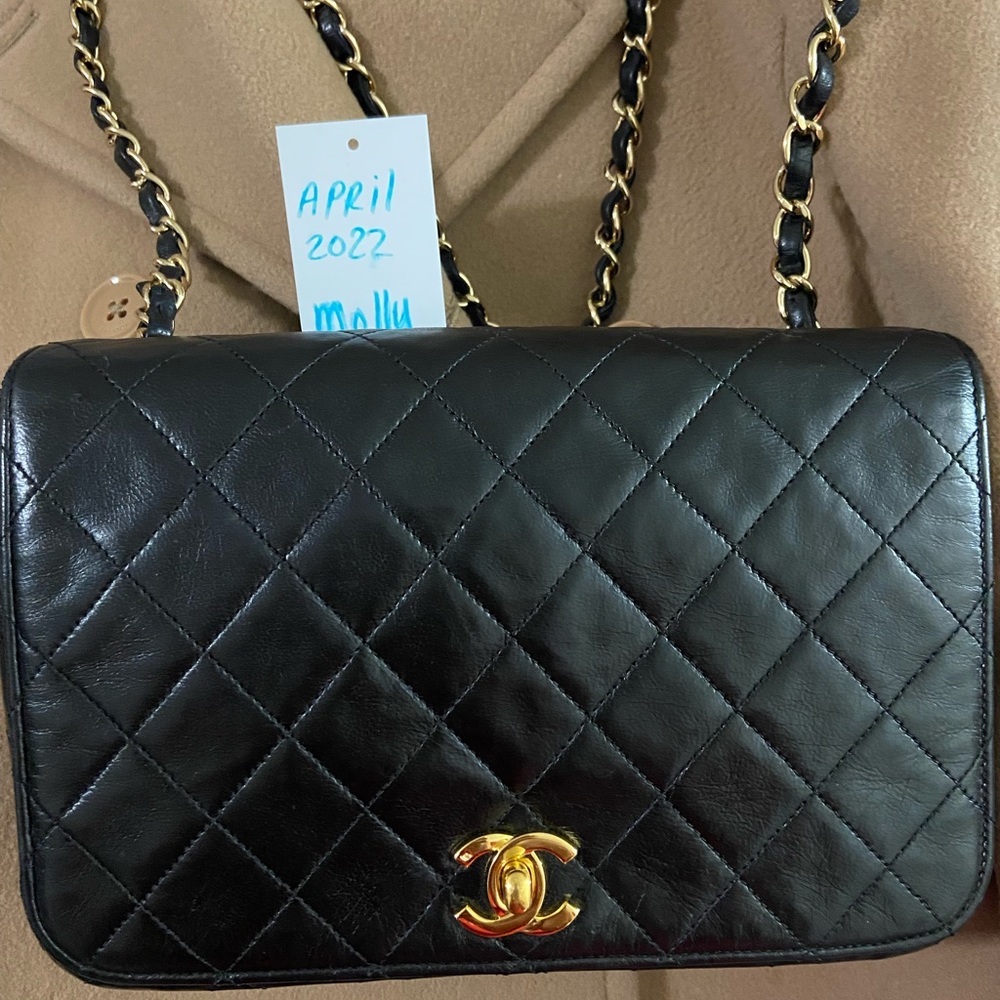 Chanel vintage single flap